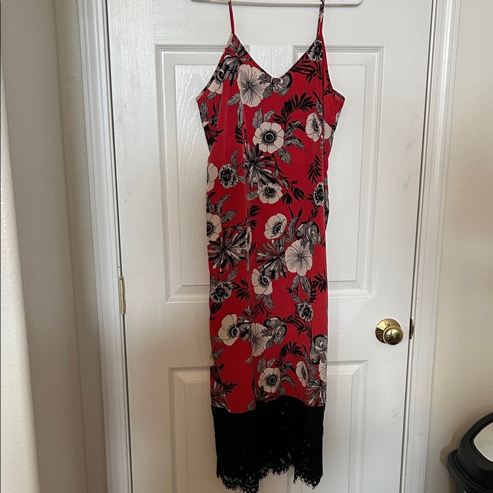 Chic Red Floral Midi Dress with Black Lace